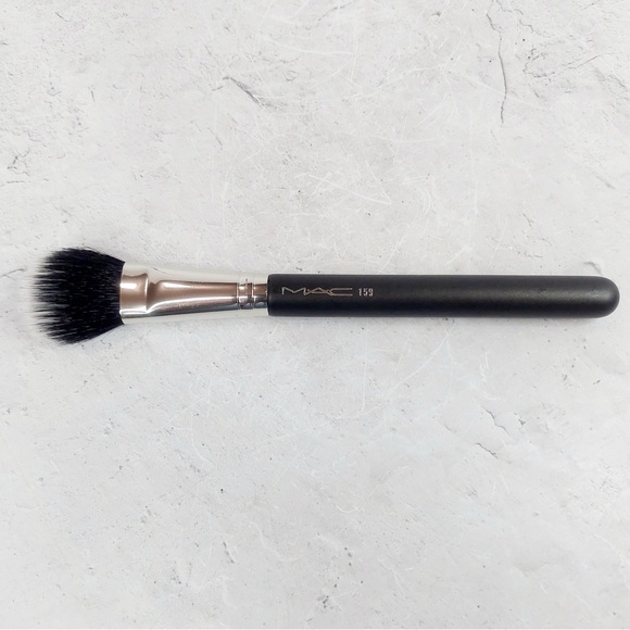 MAC Cosmetics 159 Duo Fibre Blush Brush - Picture 1 of 6